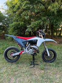 FANTIC XE 125