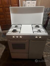 Cucina piano cottura e forno