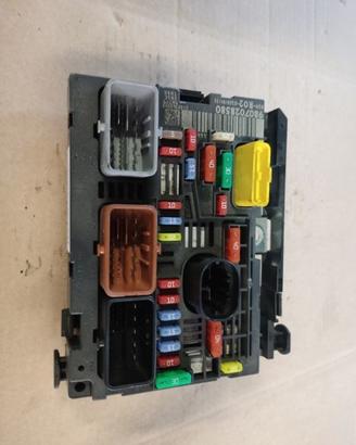 Centr portafusib CITROEN C5 1997cc HDI 2015