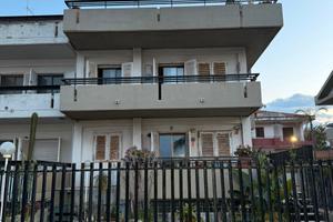 Elegante villa in residence acicastello