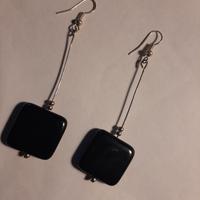 Coppia orecchini pendenti neri