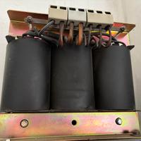 Trasformatore di corrente da 330V a 220V