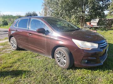 Auto Citroen C4 