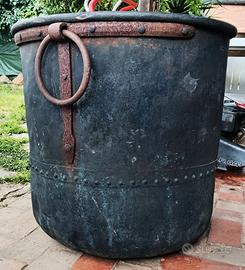 Calderone Antico in Rame Rivettato – 35 kg – 69x69