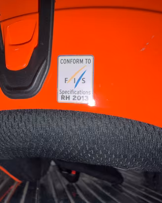 CASCO DA SCI DA GARA UVEX – FIS