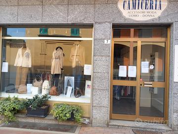 AAFFITTO NEGOZIO / LOCALE COMMERCIALE