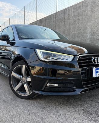 Audi A1 1.4 TDI S-Line Exterior,cerchi diamantati,