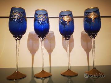 Calici blu cobalto in vetro di Murano soffiato 