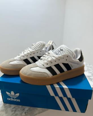 scarpa da donna samba adidas