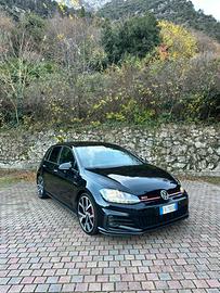 Volkswagen Golf GTI Performance 2.0 TSI DSG 245 CV