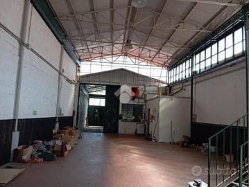 CAPANNONE A BUSTO GAROLFO