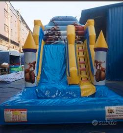 Scivolo Gonfiabile acquatico con piscina ad acqua