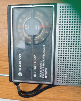 radio Sanyo RP 5115 — vintage anni '70