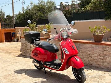 Vespa GTS 300