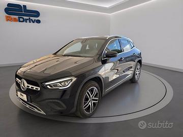 MERCEDES Gla 180 d business extra auto