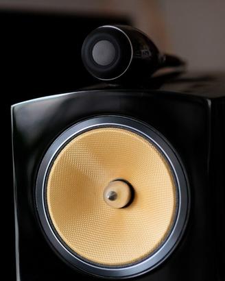 B&W Bower and Wilkins 803 d2 diamond