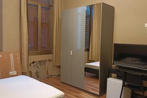 Stanza ampia in centro città