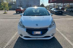 Peugeot 208 1.4 HDI Active 68 CV 5 porte