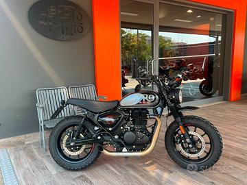 Royal Enfield HNTR Special