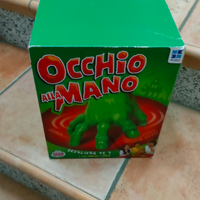 Occhio alla mano
