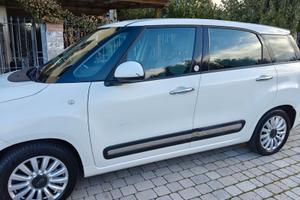 AUTO FIAT 500 L LIVING