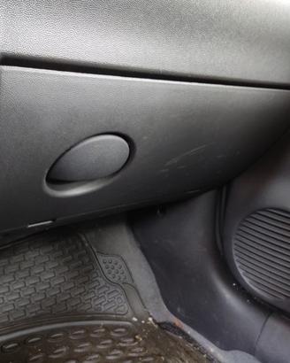 Cassetto portaoggetti OPEL CORSA C del 2003
