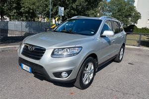 Hyundai Santa Fe.  2.2 CRDI.  4WD.  7 posti