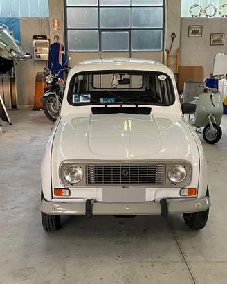 Renault R4