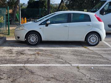Punto autocarro