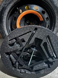 Ruotino fiat 500L 135 70 16 con kit originale