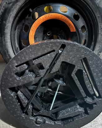 Ruotino fiat 500L 135 70 16 con kit originale