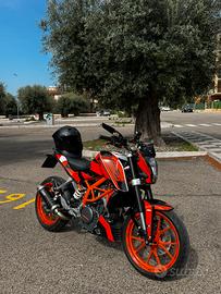 KTM DUKE 390