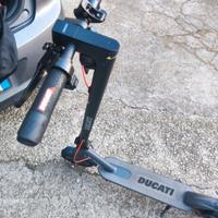 Ducati E-Scooter Pro-I Evo come nuovo + accessori