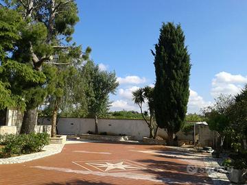 Villa tra storia e arte con 8 posti letto