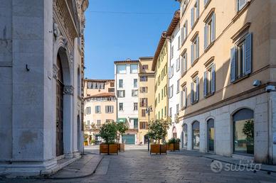2 LOCALI A BRESCIA