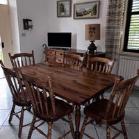 Tavolo con 6 sedie in legno