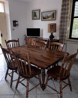 Tavolo con 6 sedie in legno