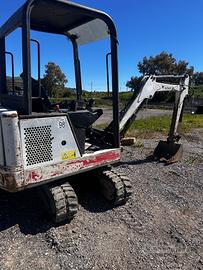 Miniescavatore Bobcat 320