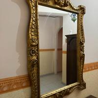 Specchio classico antico da parete