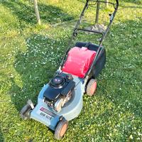 tagliaerba con trazione