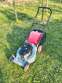 tagliaerba con trazione