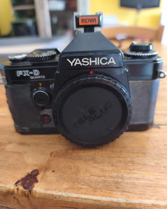 Macchina fotografica Yashica FX D Quart+ obietti