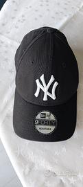 Cappello NY nero regolabile