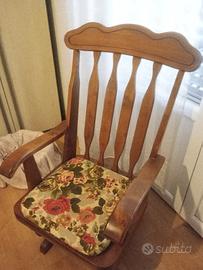 Sedia a dondolo vintage
