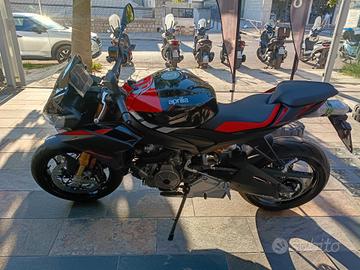 Aprilia Tuono 660 FACTORY DARK DEMO