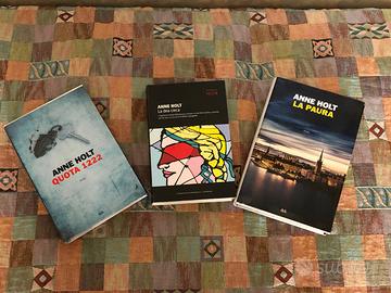 Libri romanzi di ANNE HOLT