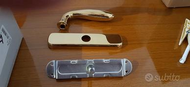 maniglie finestra COLOMBO