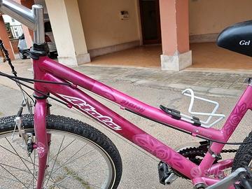 Bicicletta ATALA BAMBINA 8-10 fuxia rosa