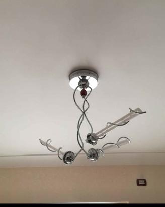 lampadario a tre luci