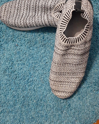 Scarpe Primark numero 44 nere
